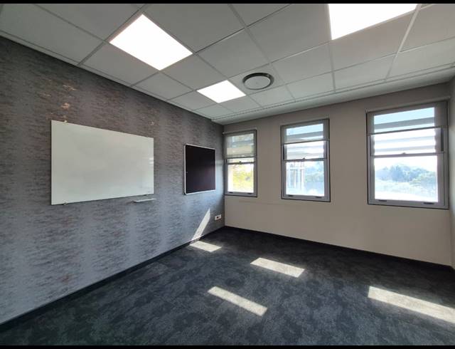 274M² OFFICE FOR SALE IN ILLOVO